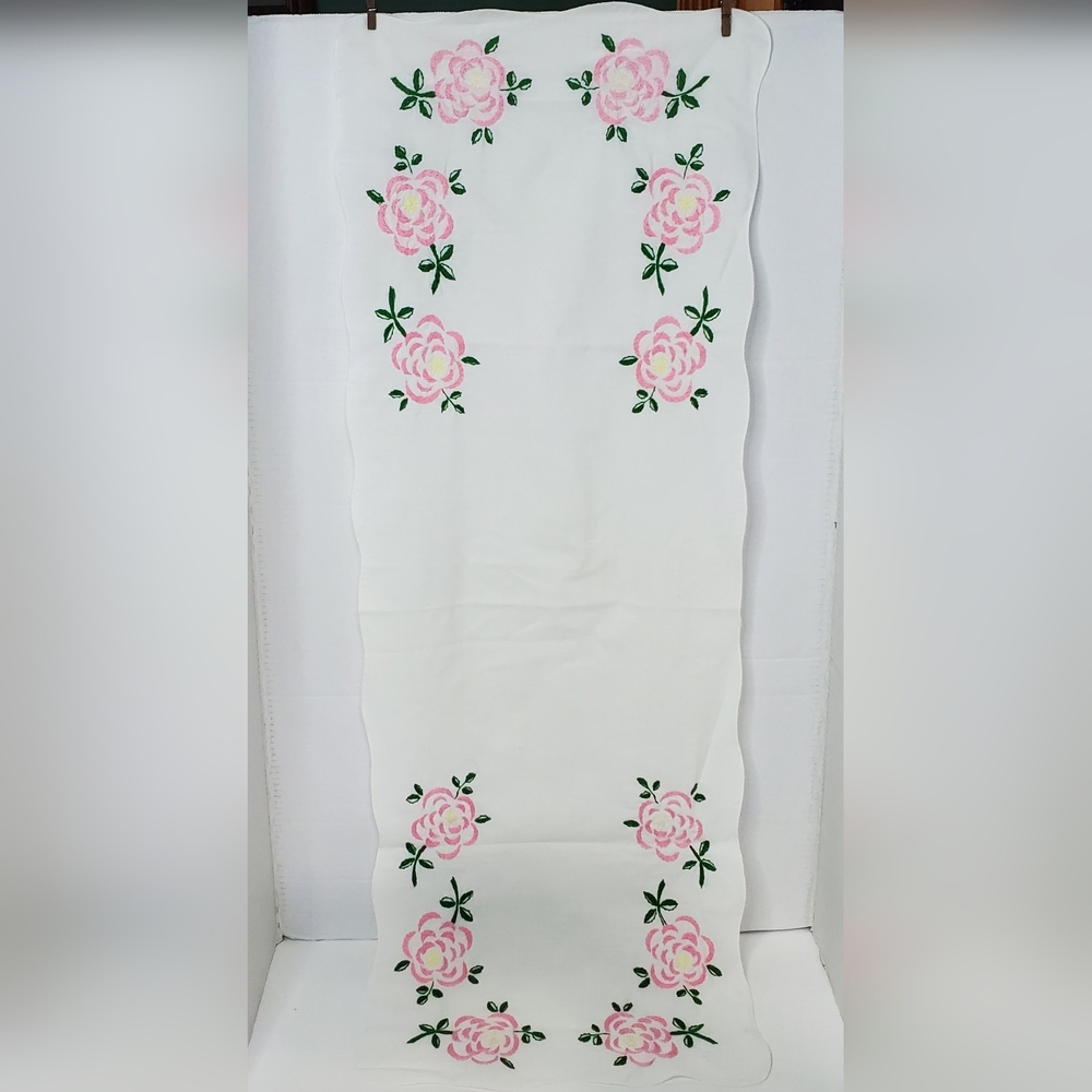 Vintage Embroidered Pink Roses Floral White Table Runner